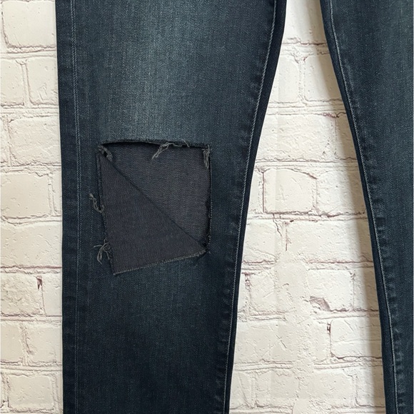 7 FOR ALL MANKIND Easy Fit Slim High Rise Dark Wash Denim Jeans--26 - Picture 4 of 16